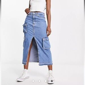 Bershka split front denim high waist midi cargo skirt size 4